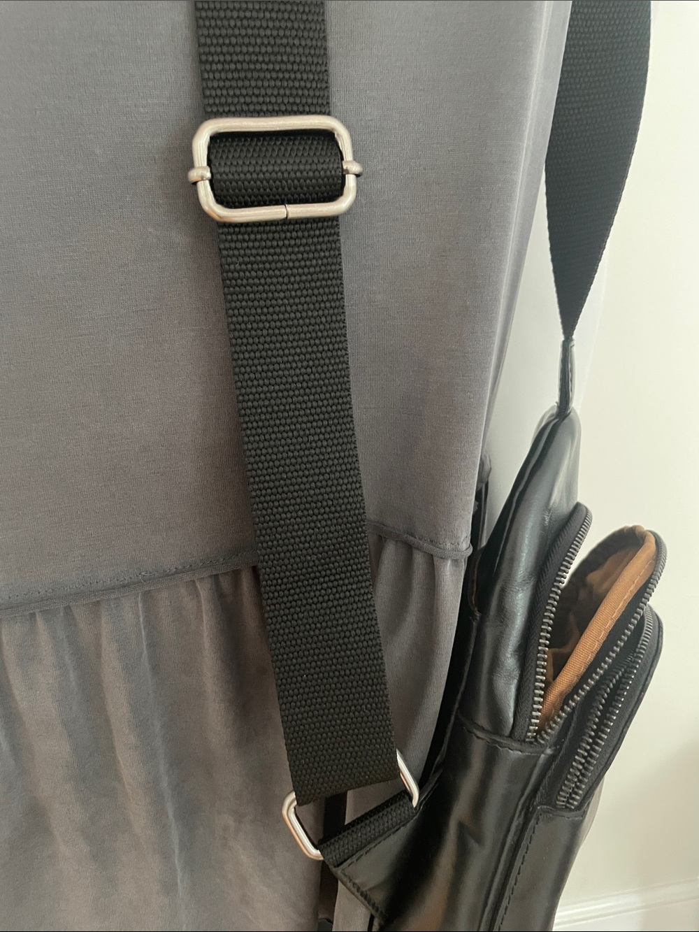 Patricia Nash Leather Crossbody - Picture 6 of 10
